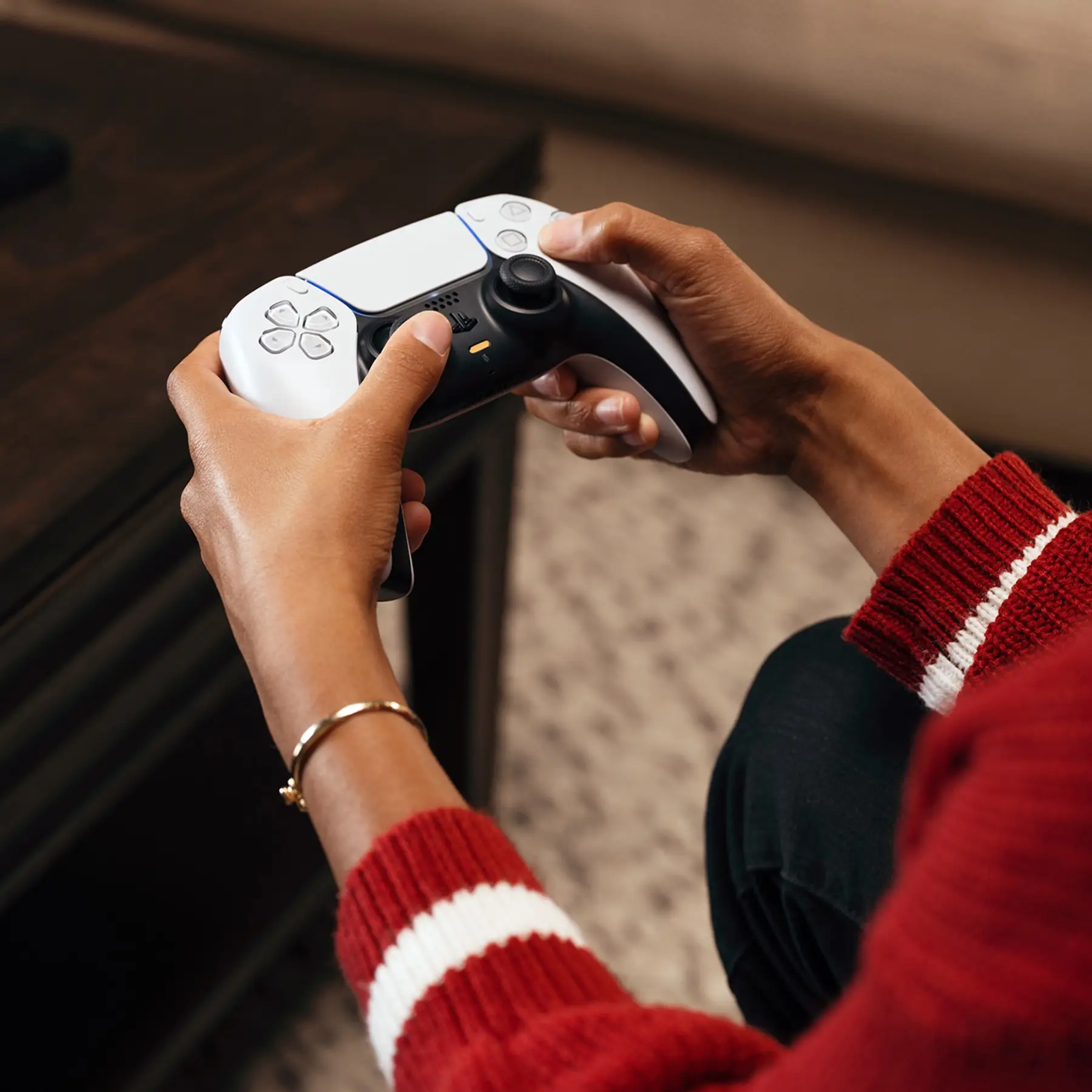 PS5 PDP ADAPTIVE TRIGGERS 1920x1080