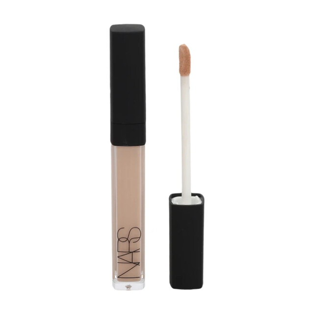 NARS Radiant Creamy Concealer in Vanilla: Lightweight, Buildable Concealer for Under Eyes and Imperfections