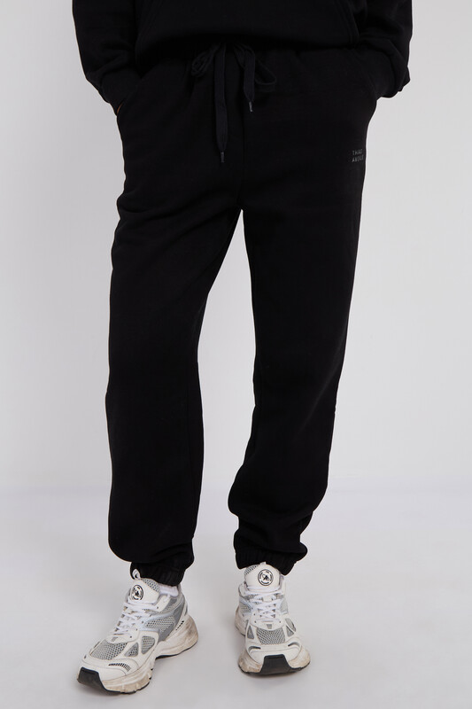 High-Rise Relaxed Fleece Joggers, Black, XL Size