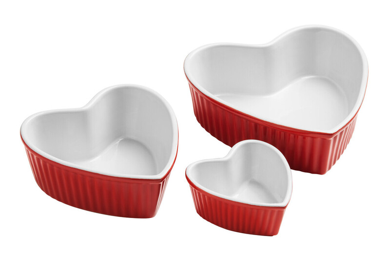 Red Set of 3 Heart Shape Oven Dishes