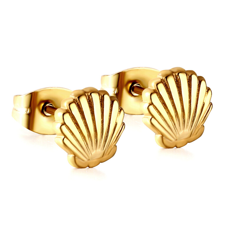 Gold Scallop Shell Stud Earrings – Textured Ocean Theme Jewelry, Vintage Style Summer