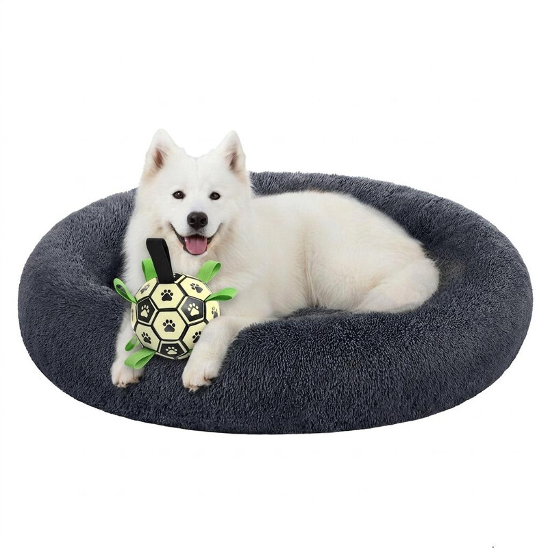 JOYFURNOS Zacht pluche kalmerend hondenbenchbed met afneembare, machinewasbare hoes, donkergrijs, 120 x 20 cm en glow-in-the-dark interactief voetbalhondenspeelgoed