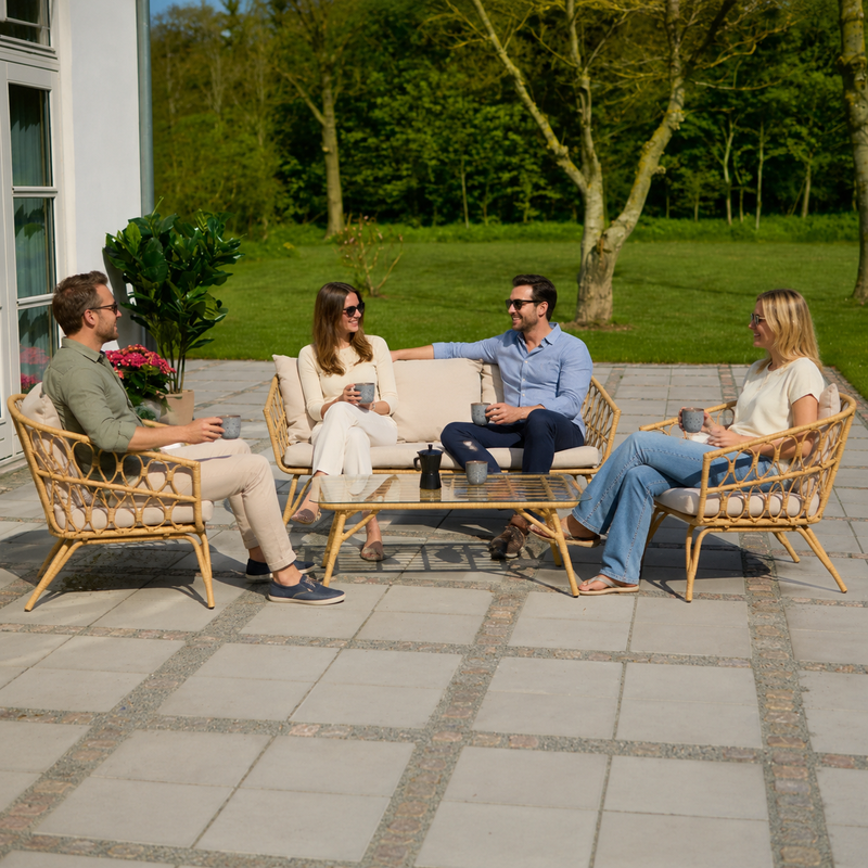 ENVY Gartenmöbel: Stilvolles gewebtes 4-teiliges Loungeset inkl. 3-Sitzer Sofa, 2 Sessel, Couchtisch & Kissen für die Terrasse