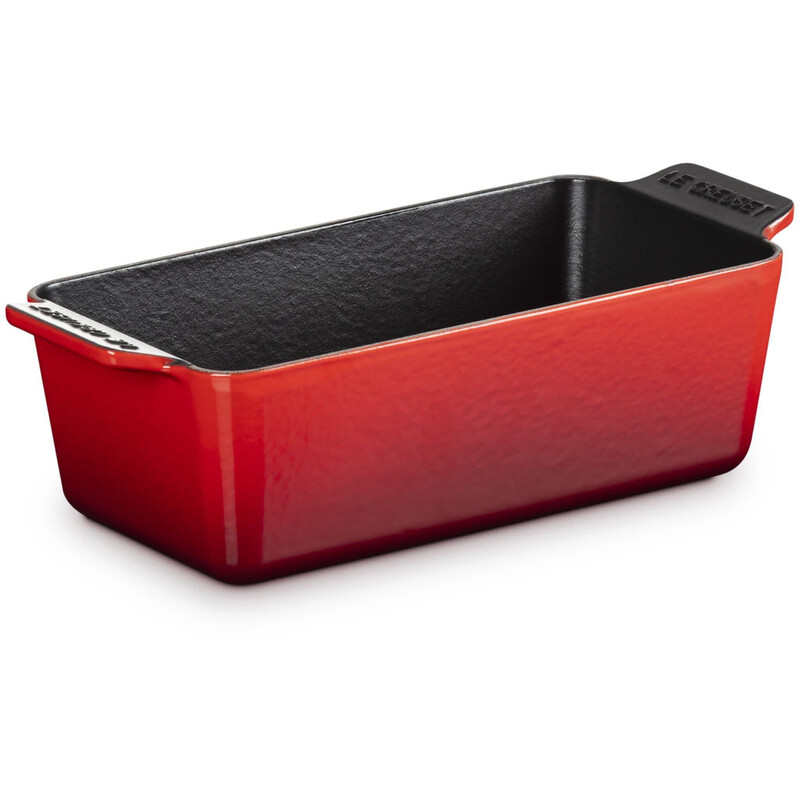 Le Creuset Kastenform aus emailliertem Gusseisen 23 cm – Kirschrotes rechteckiges Brot- & Hackbratenblech mit mattschwarzer Innenseite, …
