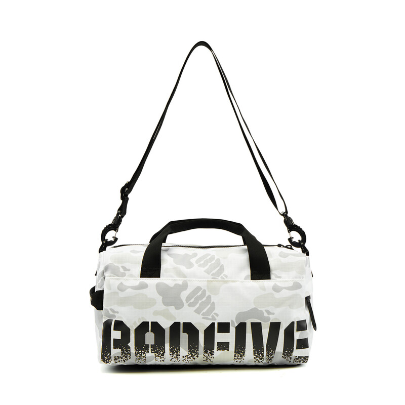 LI-NING Unisex Umhängetasche Camouflage Allover-Print, Größe F. Praktische Sport- und Outdoortasche für jeden Tag.