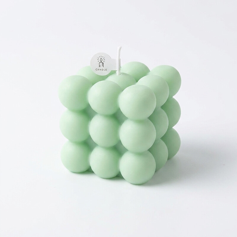 Geurkaars - Grote kubusvorm, transparante verzegelde verpakking, lichtgroene kleur, geur van salie & zeezout, 6,3 x 6,3 x 5,9 cm, 1 stuk