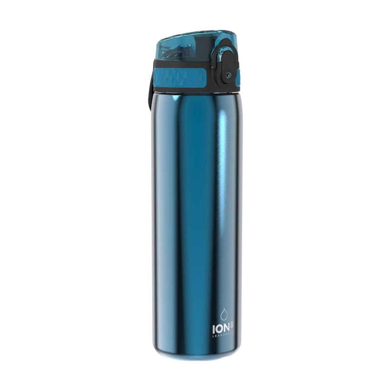 ION8 lichtgewicht stalen waterfles, 600 ml/20 oz, niet geïsoleerd, lekvrij, eenvoudig te openen, veilige vergrendeling, vaatwasserbestendig, flip-dop, past in bekerhouders, draaggreep, metalen waterfles, metallic blauw
