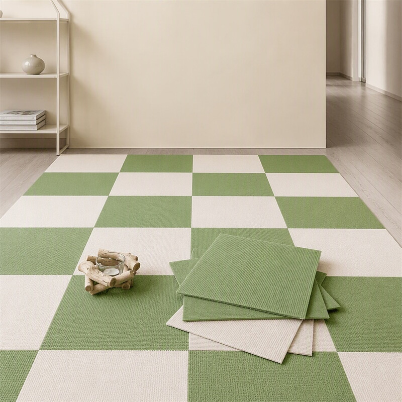 Huacan vloermat in eenvoudige stijl, klikbare vloertegels, zonder lijm, zelfhechtend door elektrostatische hechting, geschikt voor kamers en slaapkamers, huishoudtapijt, beige+groen, 30*30cm, 20 stuks
