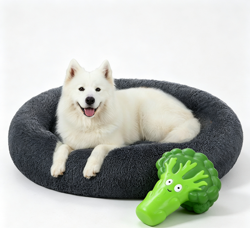 JOYFURNOS zacht pluche kalmerend hondenbenchbed met afneembare, machinewasbare hoes, donkergrijs, 120 x 20 cm en kauwbestendig nylon broccoli gevormd hondenkauwspeeltje