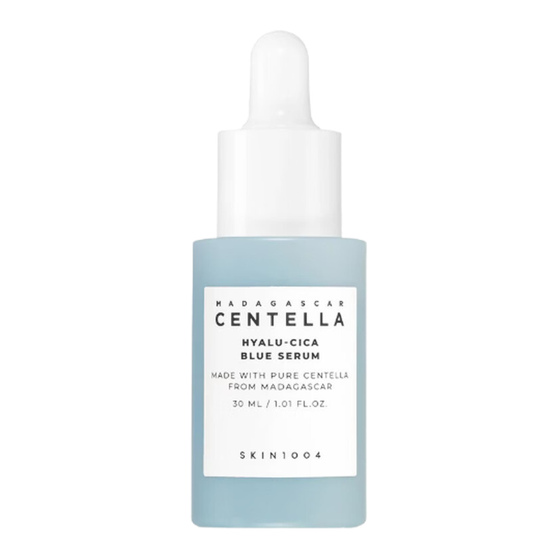 SKIN1004 Madagascar Centella Hyalu-Cica Blue Serum 30 ml – Feuchtigkeitsspendendes Hyaluronsäure & Centella Asiatica Gesichtsserum für intensive Feuchtigkeit, Beruhigung & Hautbarriere-Schutz