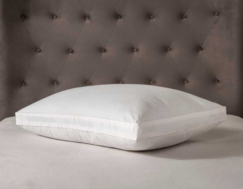 Pillow Premium Box Edge Medium