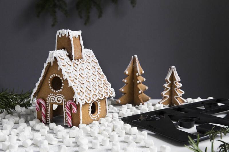 GastroMax 3D Koekjesuitsteekset – Kerstbomen, zwart, 28,5 cm