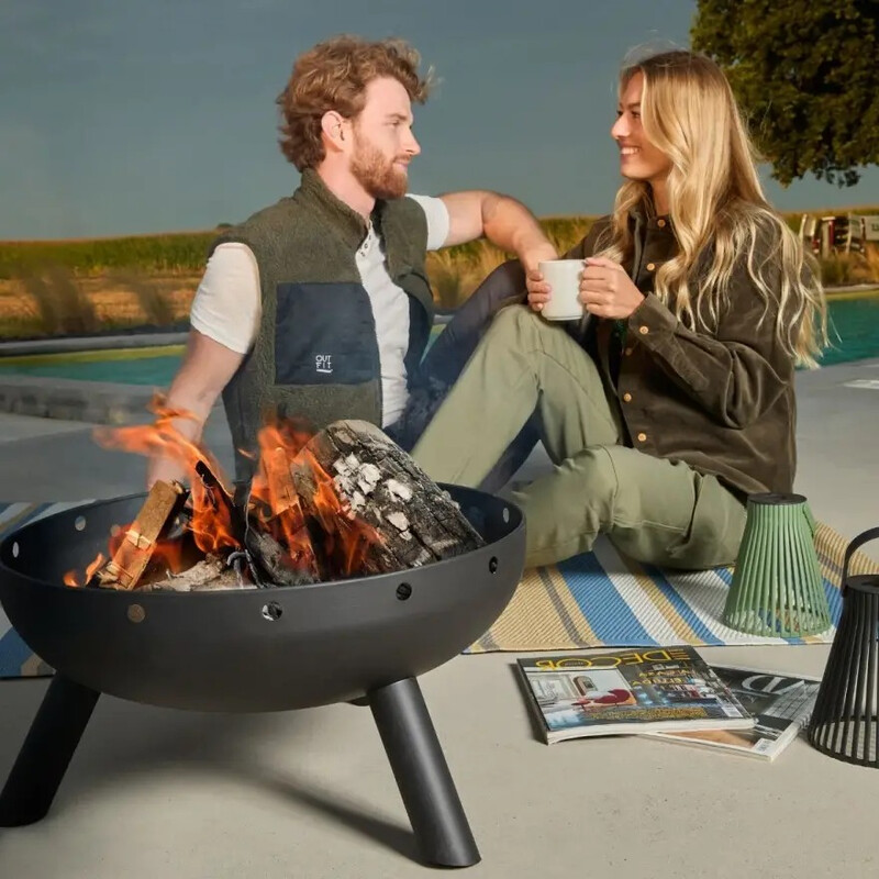 erdemax Runde Metall-Feuerschale 53 cm für Garten und Terrasse, für gemütliche Wärme im Freien, mit 3 Beinen, Schürhaken und Ascheschaufel …