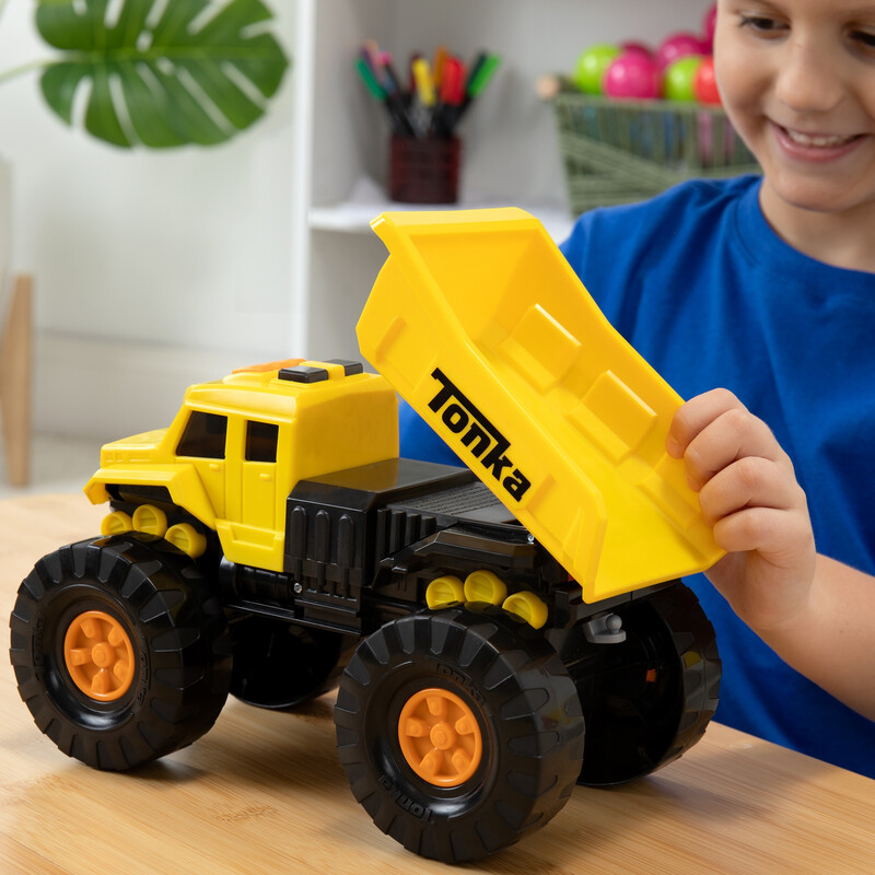 Tonka Light Mega Machines Dump Truck With S & Sounds