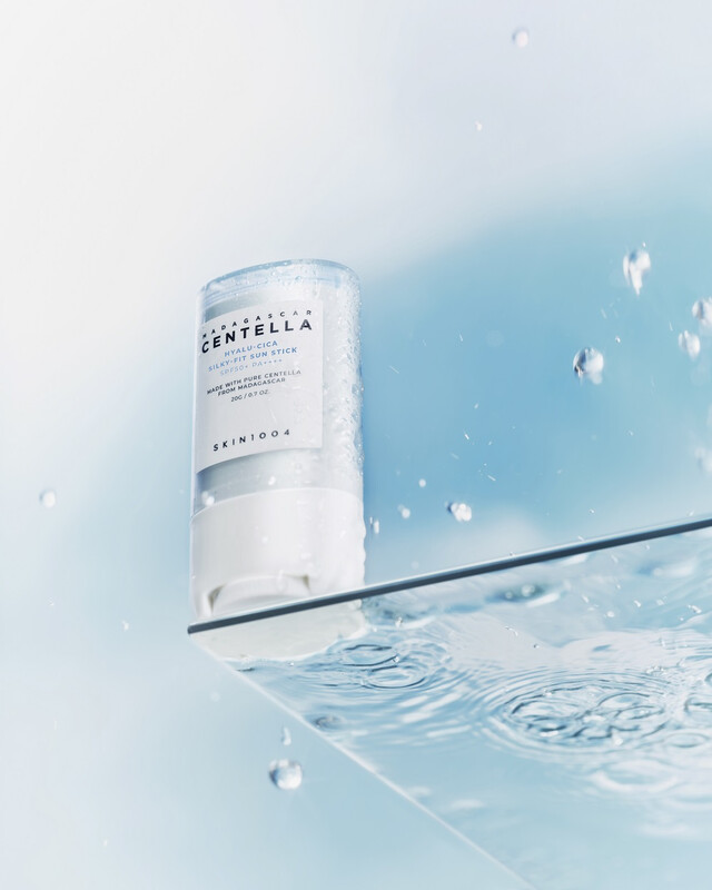 Skin 1004 Madagascar Centella Hyalu-Cica Silky-Fit Sun Stick 20g