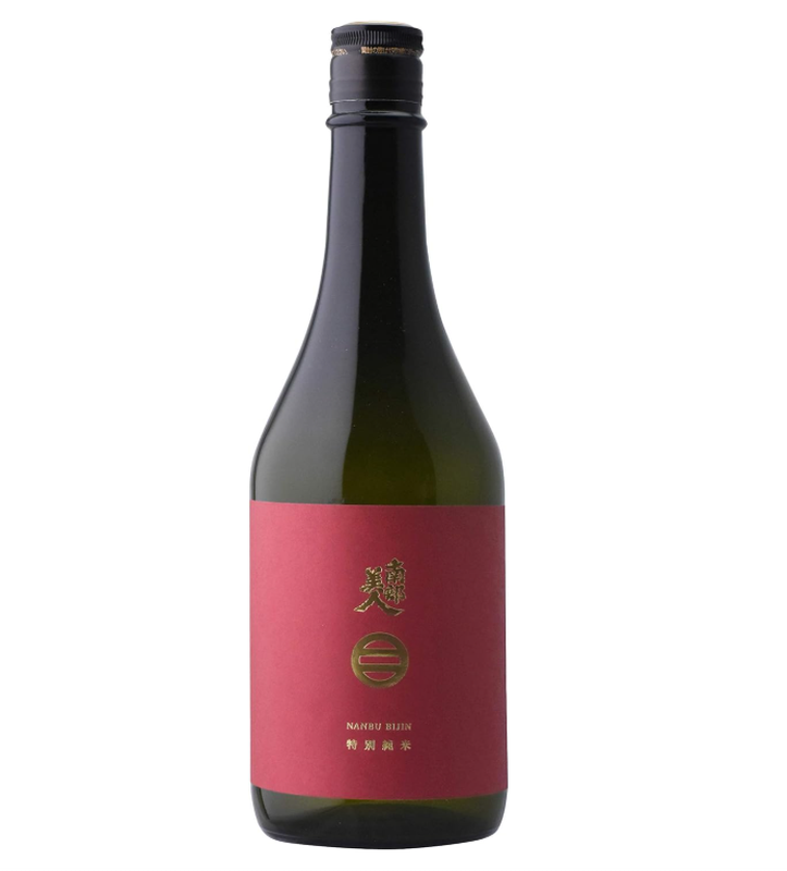 Tokubetsu Junmai Sake 720ml