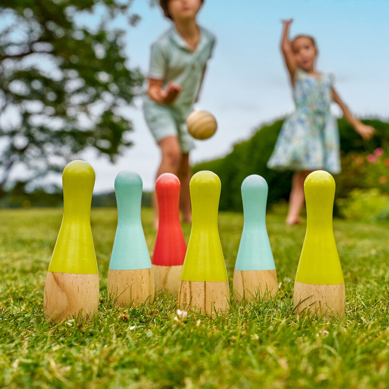 Tp Wooden Skittle Set