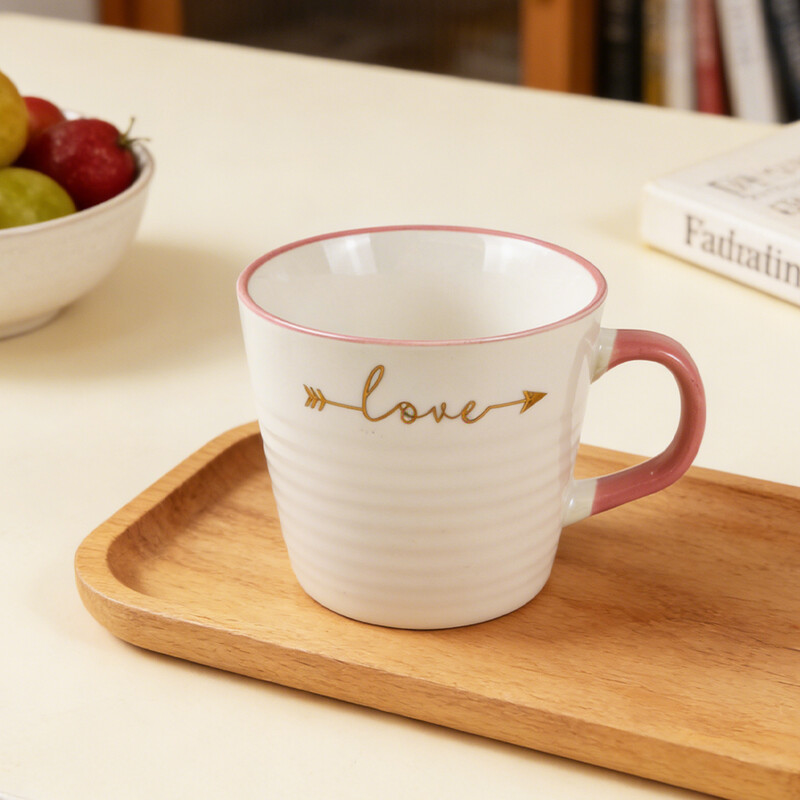 Set mit 2 „Love“- und „Laugh“-Keramikbechern, 410 ml, Becher mit inspirierendem Zitat, weiß mit goldener Schreibschrift, Geschenkbox