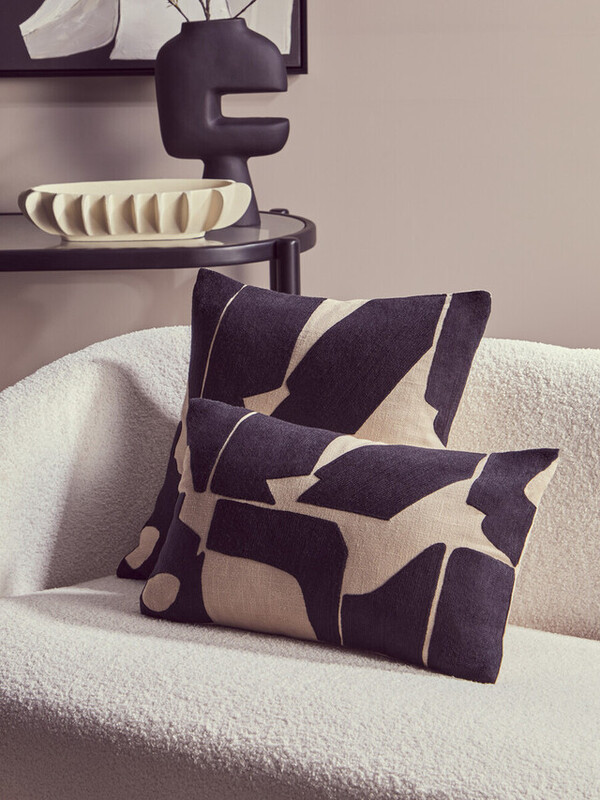 Bosie Black Cushion Ozella Embroidered /Natural Square 45X45cm