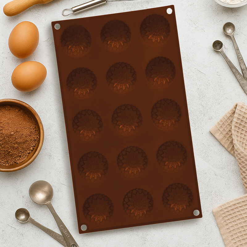 Essentials By Premier Brown 15 Sunflower Chocolate Mould