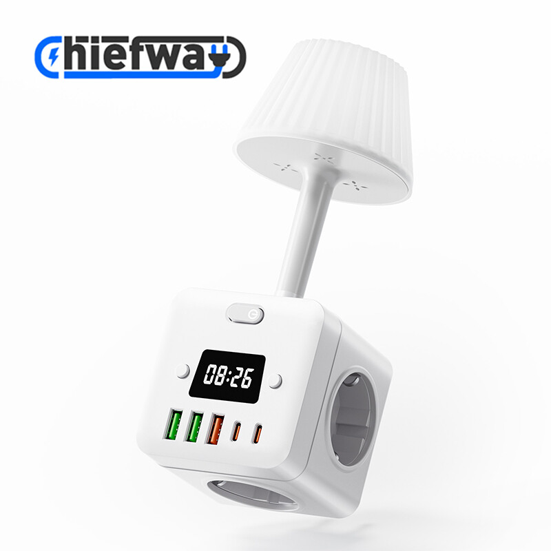 10-in-1 Kubus Stekkerdoos met Aan/Uit-schakelaar, Nachtlampje/Digitaal Horloge, Meerdere AC-stopcontacten, USB-A en Type C Oplaadpoorten, 2500 W MAX Wit