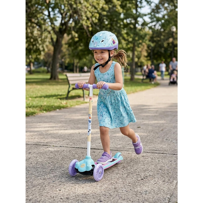 Frozen Twist and Roll Scooter