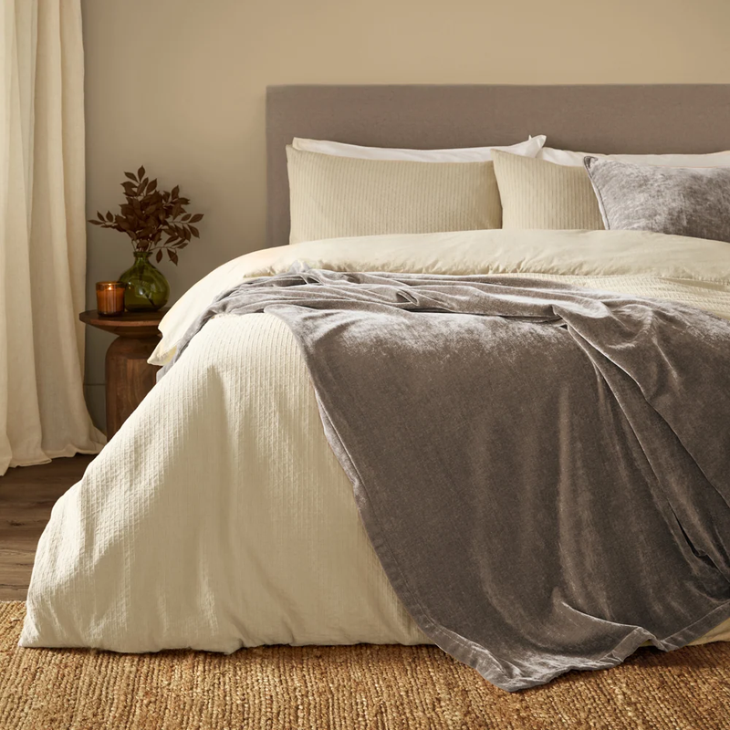 Yard Heavy Chenille Throw (Greige, 130 x 180 cm) | Soft chenille throw with a luxurious velvet feel for sofas and beds - Image 5