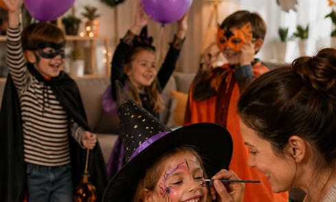 Kostüme für Halloween, Fasching & Karneval. Passende Artikel bei Joybuy entdecken.